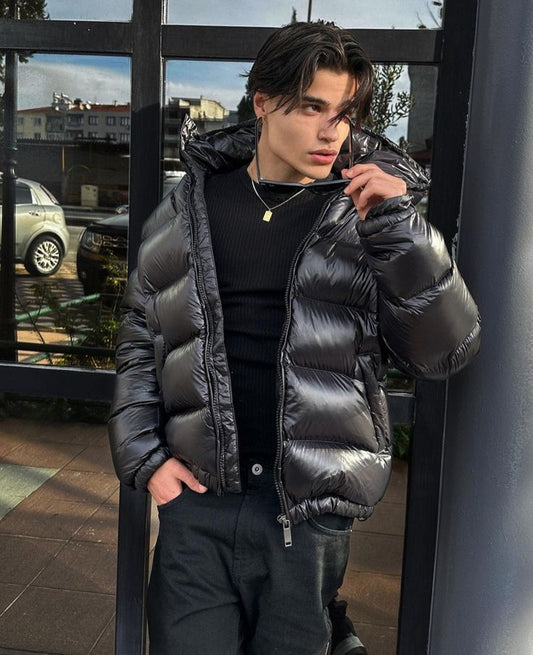 Men's Puffer Jacket - Hooded with Full Zip Closure